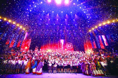 7月19日，第十四届中国国际合唱节在北京五棵松体育馆开幕。